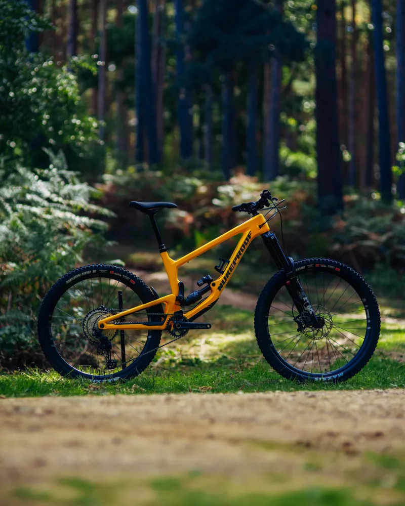 Nukeproof Giga 290 Carbon Elite Enduro Mountain Bike 2022 Factory Yellow-1